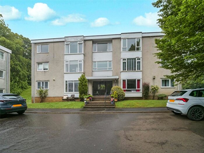 2 Bedroom Flat For Sale In Bankholm Place, Clarkston, Glasgow, East Renfrewshire, G76