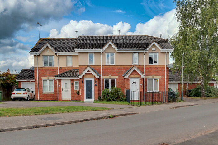 2 Bedroom Town House To Rent In Sephton Drive, Longford, CV6