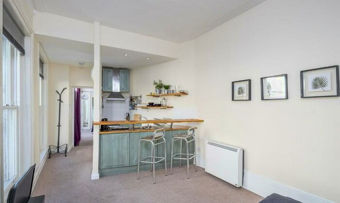 1 Bedroom Flat To Rent In Kingsland Road, Dalston, London, E8