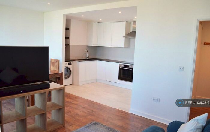 2 Bedroom Flat To Rent In Drayton Park, London, N5