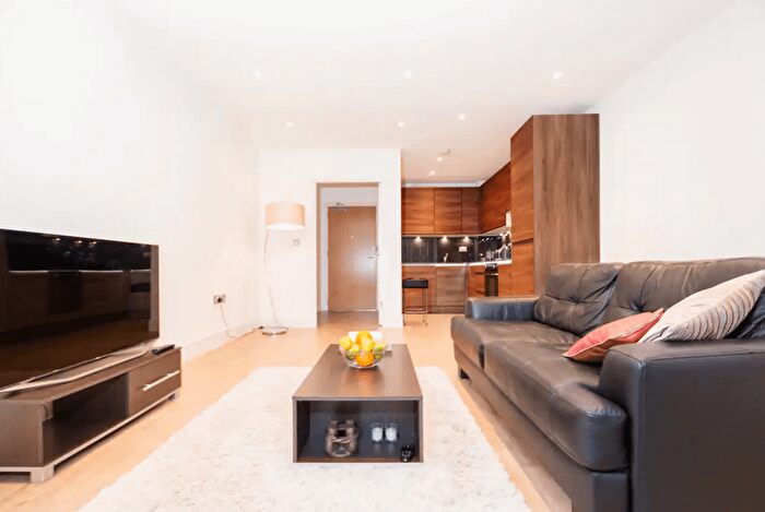 1 Bedroom Flat To Rent In Lakeside Drive, London, NW10