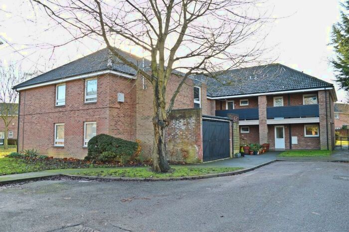 1 Bedroom Flat To Rent In Gaddesden Grove, Welwyn Garden City, AL7