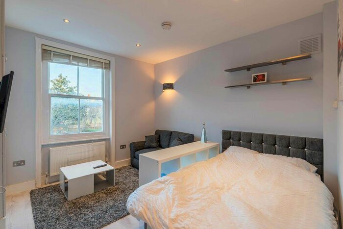 Studio To Rent In Stevenage Road, Fulham, SW6