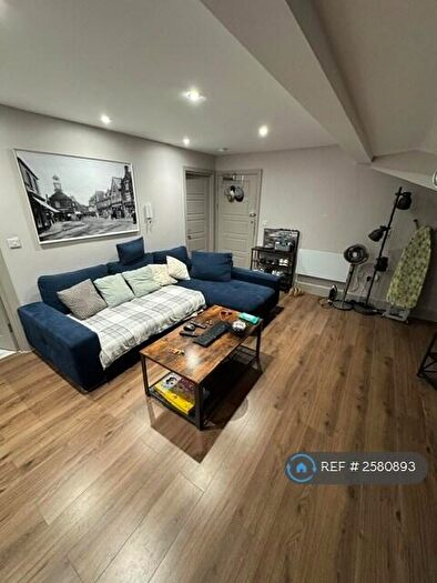 1 Bedroom Flat To Rent In Cube House, Stoke Mandeville, Aylesbury, HP22