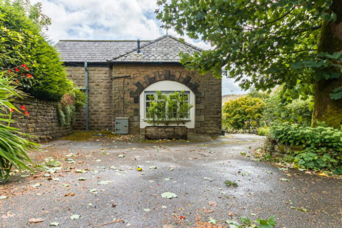 2 Bedroom Detached House For Sale In Denshaw Road, Delph, Saddleworth, OL3