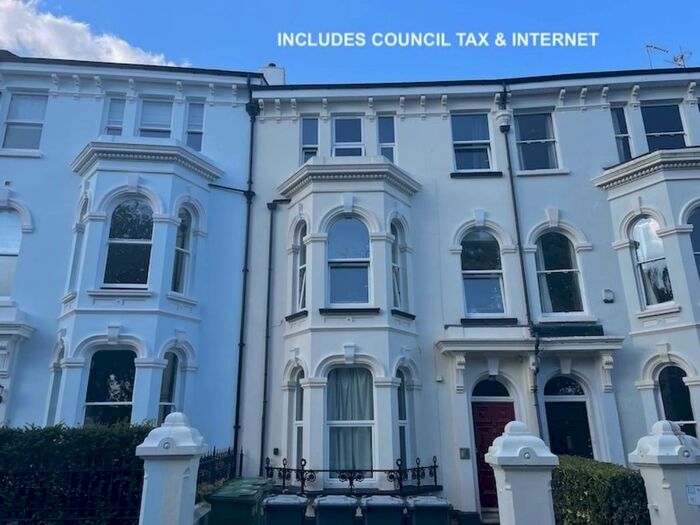 Studio To Rent In Powderham Crescent, Exeter, EX4