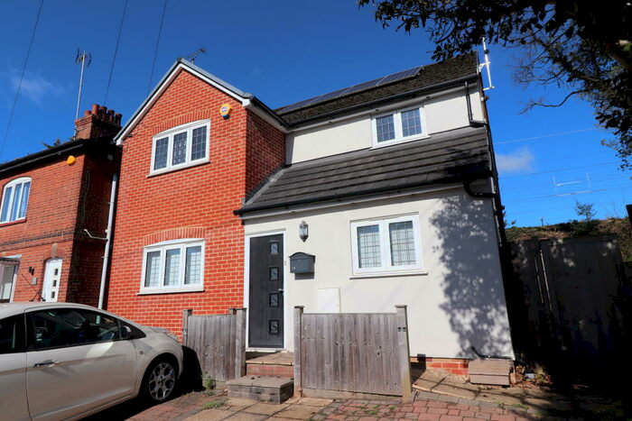 2 Bedroom Apartment To Rent In Alexander Lane, CM13