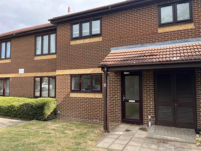 1 Bedroom Flat To Rent In River View, Gillingham, ME8