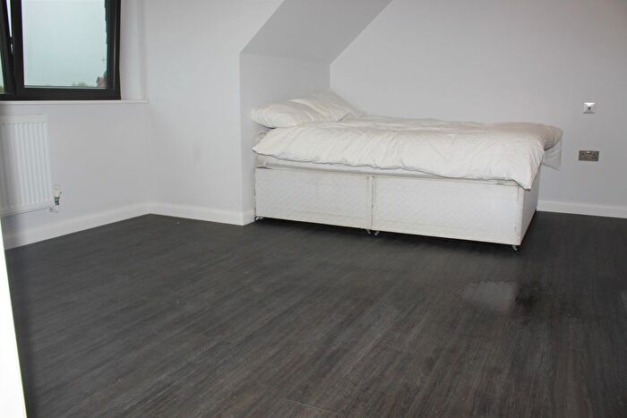 3 Bedroom Studio To Rent In Mora Road, London, NW2