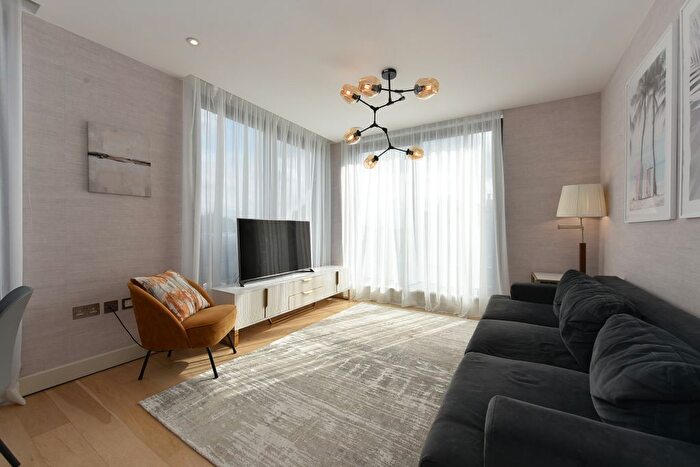 3 Bedroom Flat To Rent In Essex Park Mews, London, W3