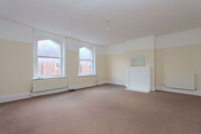 2 Bedroom Flat To Rent In Bridge Street, Leighton Buzzard, LU7