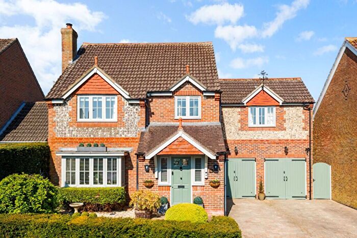 5 Bedroom Detached House For Sale In Aldbourne Close, Hungerford, Berkshire, ., RG17