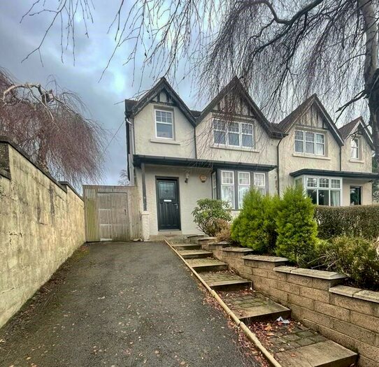 3 Bedroom Semi-Detached House To Rent In Primrosehill Road, Cults, Aberdeen, AB15