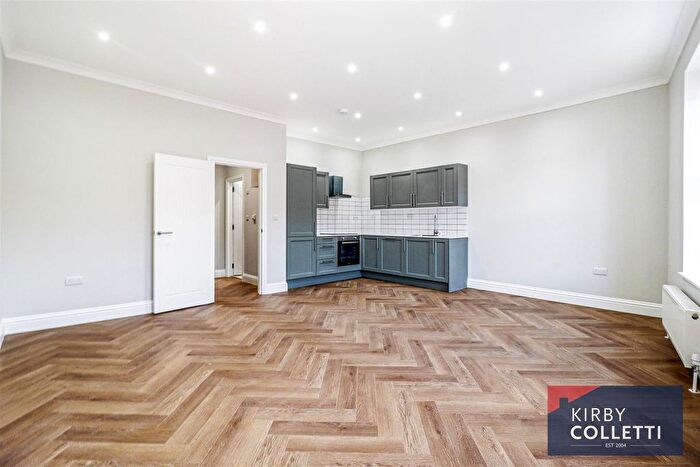 1 Bedroom Flat To Rent In High Road, East Finchley, London, N2