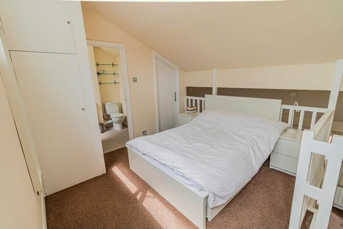 1 Bedroom Flat To Rent In The Paddock, Handforth, SK9