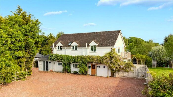 4 Bedroom Equestrian Facility For Sale In Newbridge Farm, Aylton, Ledbury, Herefordshire, HR8