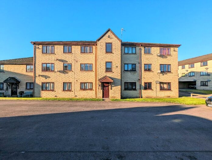 2 Bedroom Flat To Rent In Lever House Moorfield Chase, Farnworth