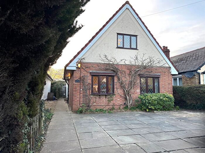 4 Bedroom Detached House For Sale In Station Road, Elsenham, Bishop's Stortford, CM22