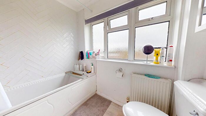 2 Bedroom Terraced House For Sale In Cowley Road, Headlands, NN11