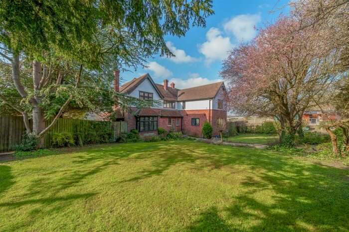 4 Bedroom Detached House For Sale In Black Robin Lane, Kingston, Canterbury, CT4