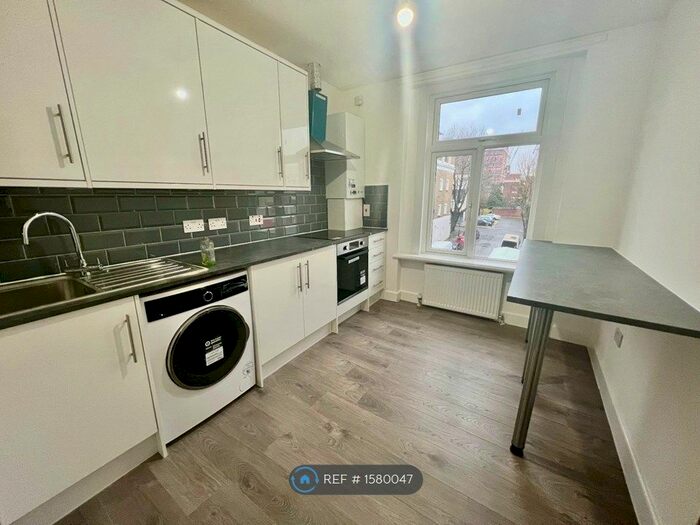 2 Bedroom Flat To Rent In Caledonian Road, London, N1