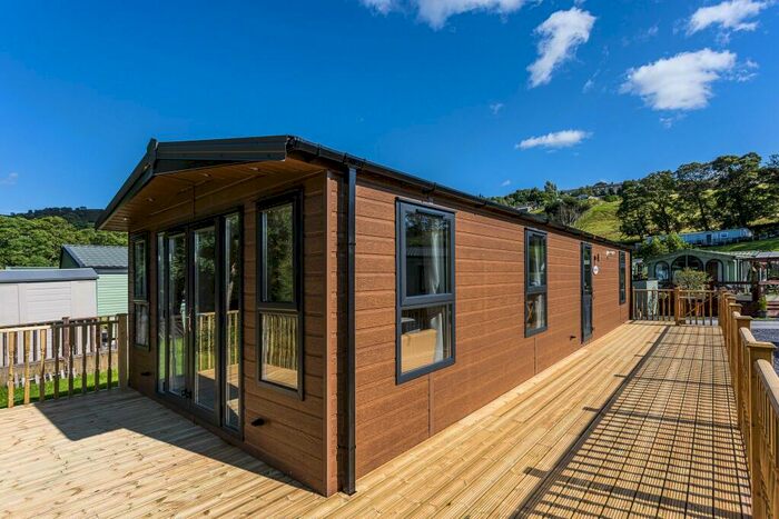 2 Bedroom Caravan For Sale In Haworth, West Yorkshire, BD21