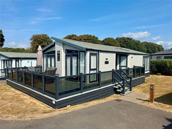 2 Bedroom Park Home For Sale In Chewton Meadow, Naish Estate, Barton On Sea, Hampshire, BH25