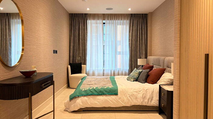 2 Bedroom Apartment To Rent In Ponton Road, London, SW11