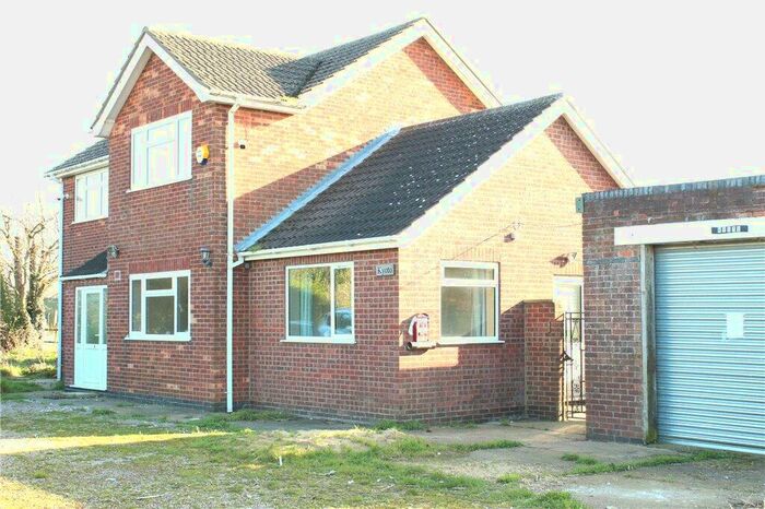 3 Bedroom Detached House For Sale In Tattershall Road, Boston, Lincolnshire, PE21