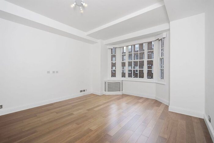 3 Bedroom Flat To Rent In Queensway, Notting Hill, W2