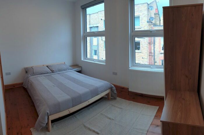 5 Bedroom Maisonette To Rent In Sclater Street, London, E1