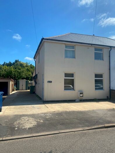 6 Bedroom Semi-Detached House To Rent In Bulan Road, Headington, Oxford, Oxfordshire, OX3