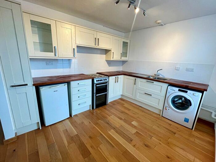 2 Bedroom Flat To Rent In Whitsed Street, Peterborough, PE1