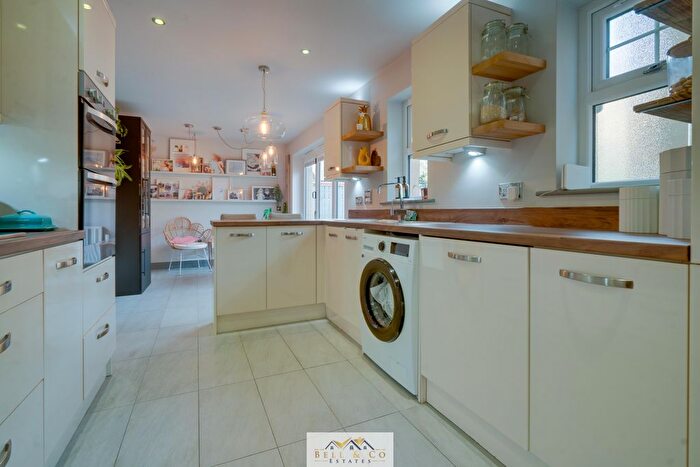 4 Bedroom Detached House For Sale In Main Street, North Anston, S25