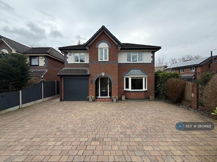 4 Bedroom Detached House To Rent In Mill Bridge Close, Crewe, CW1