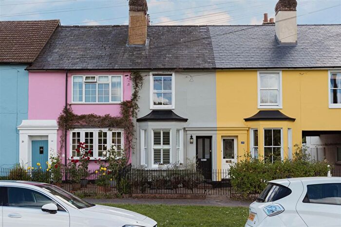 3 Bedroom Terraced House For Sale In Flanchford Road, Reigate, RH2