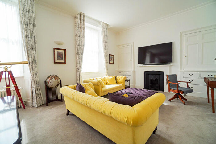 2 Bedroom Flat To Rent In Blencowe Close, Backford, Chester, Cheshire West And Chester, CH1