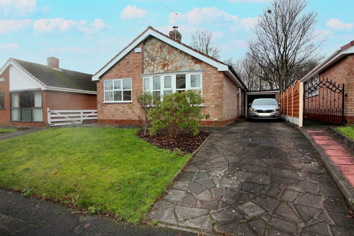 2 Bedroom Detached Bungalow To Rent In Lydford Road, Bloxwich, WS3