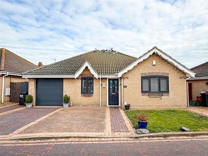 3 Bedroom Detached Bungalow For Sale In Kingston Mews, Clacton-On-Sea, Essex, CO15