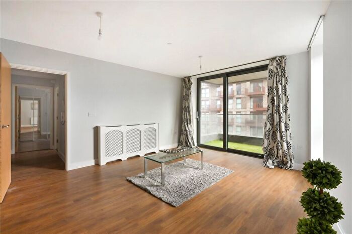 2 Bedroom Apartment To Rent In Agnes George Walk, London, E16