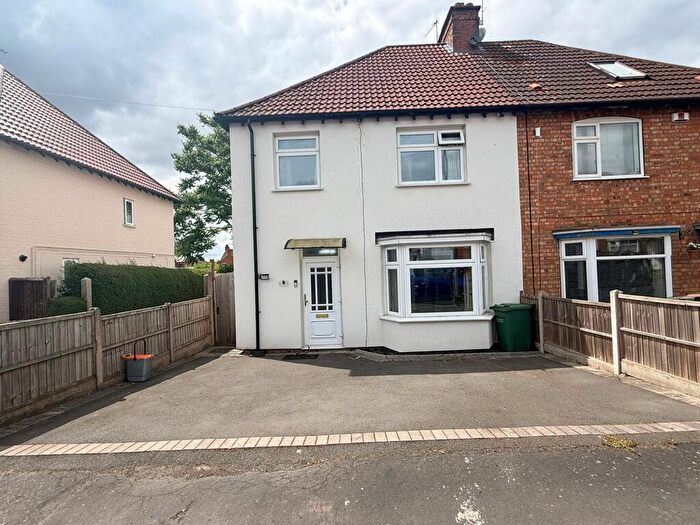 3 Bedroom Semi-Detached House For Sale In Parkland Drive, Oadby, LE2