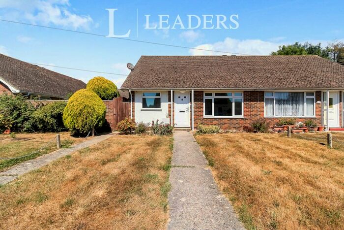 2 Bedroom Bungalow To Rent In Derwent Close, Hailsham, BN27