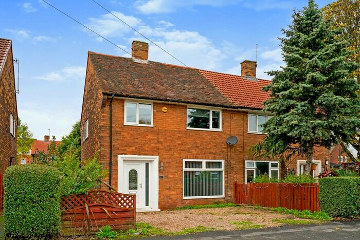 3 Bedroom Semi-Detached House To Rent In Stanks Lane South, Leeds, West Yorkshire, LS14