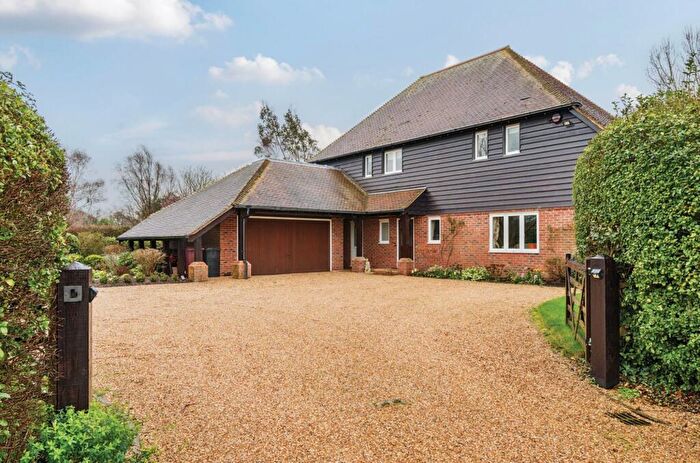 4 Bedroom Detached House For Sale In Bremere Lane, Chichester, PO20