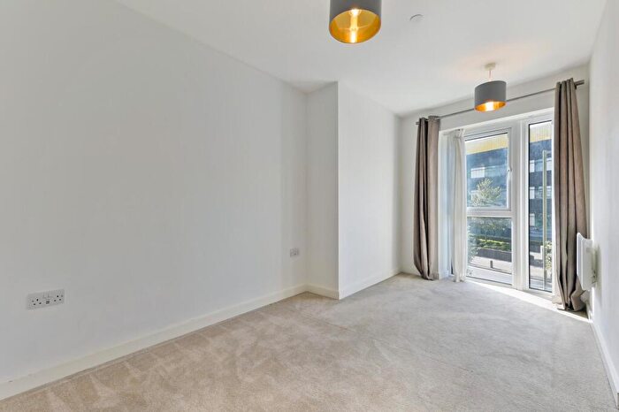 2 Bedroom Apartment To Rent In Bower House, Hendon, London, NW9