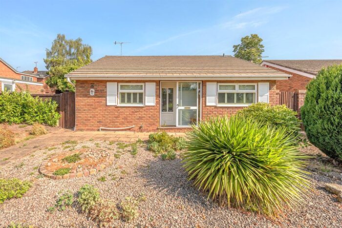 3 Bedroom Detached Bungalow For Sale In Lawnswood Road, Wordsley, DY8