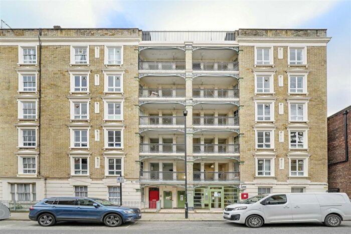 2 Bedroom Flat To Rent In Britannia Street, Kings Cross, London, WC1X