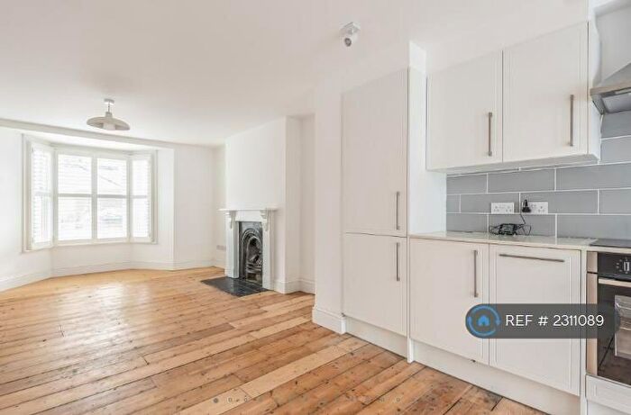 1 Bedroom Flat To Rent In Kings Grove, London, SE15