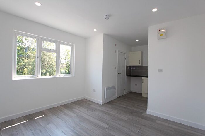Studio To Rent In Harrow View, Harrow, HA1