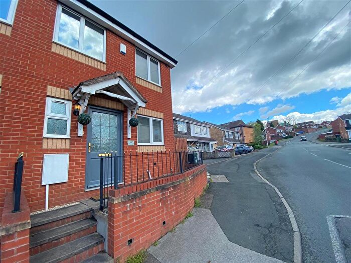 2 Bedroom Semi-Detached House To Rent In Cemetery Road, Stourbridge, DY9